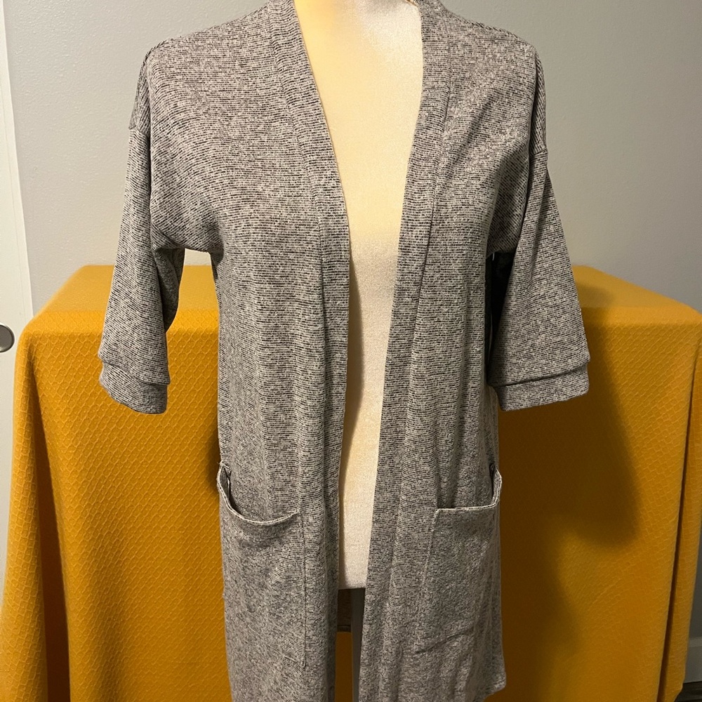 Short sleeve cardigan